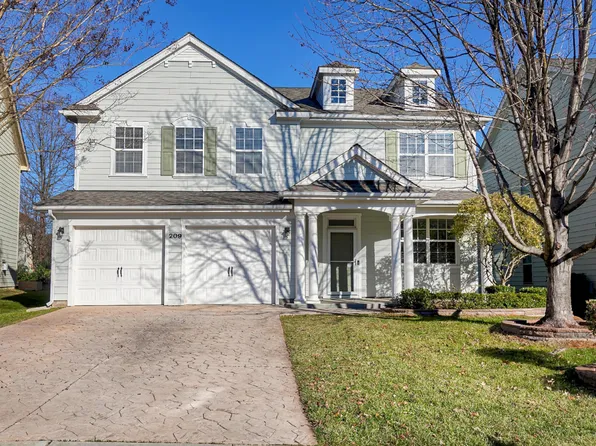 209 Bog Hill Ln, Cary, NC 27519