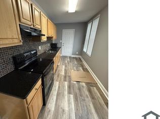 2401 N Hilton St #B, Baltimore, MD 21216