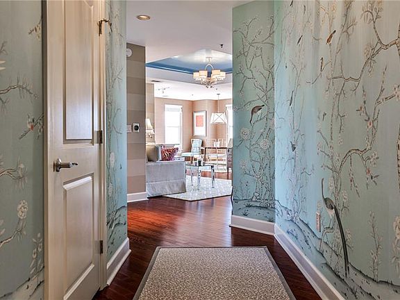 3rd image of 325 E Paces Ferry Rd NE APT 1105