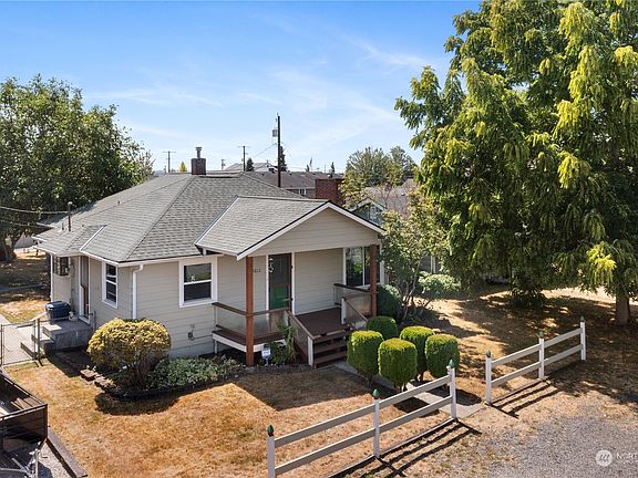 2nd image of 1612 6th Street