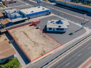 110 Truxtun Ave, Bakersfield, CA 93301
