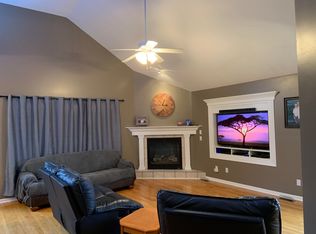 2324 Haversham Dr, Lawrence, KS 66049