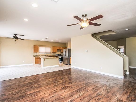 4th image of 10847 E Florian Ave
