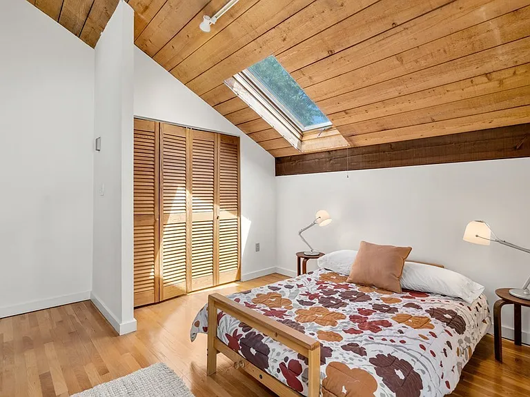 111 Chilton St — Photo 16