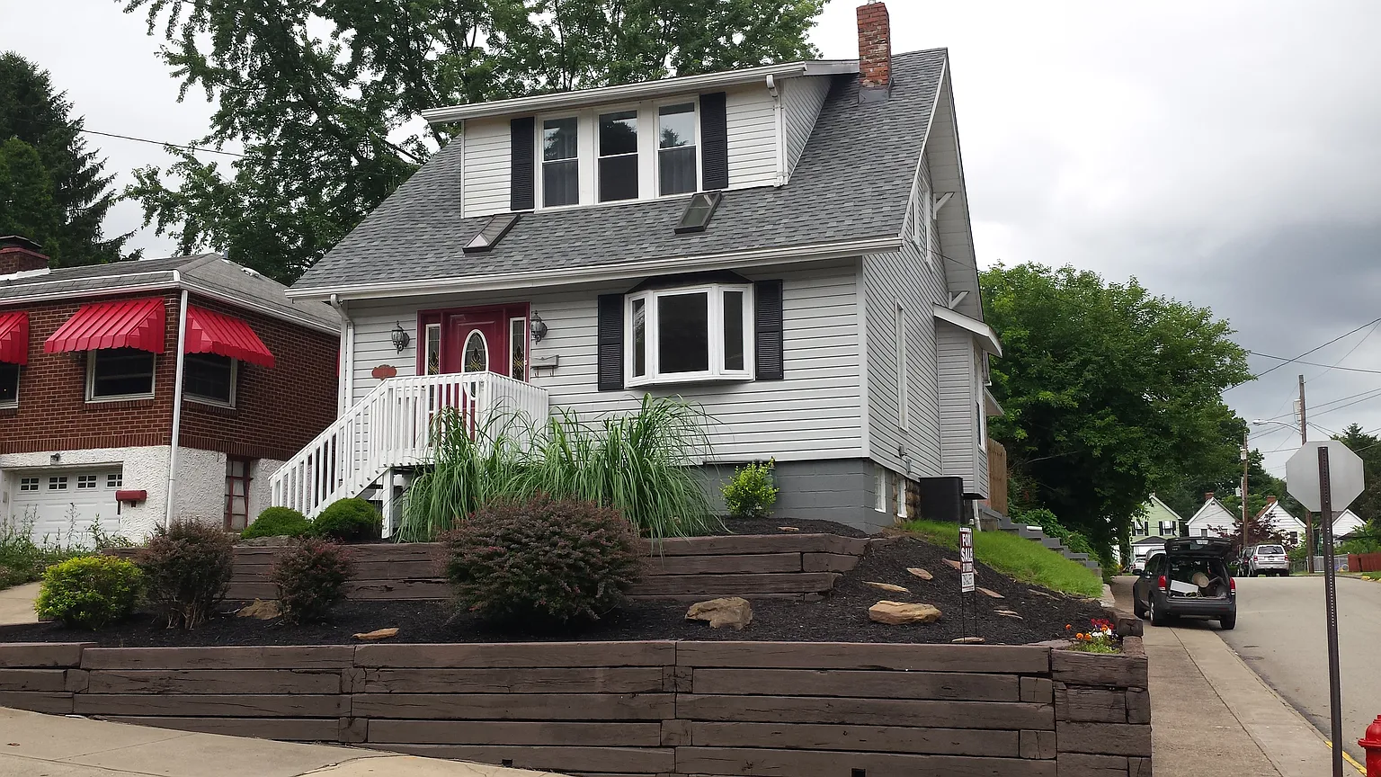362 Colfax St photo 1