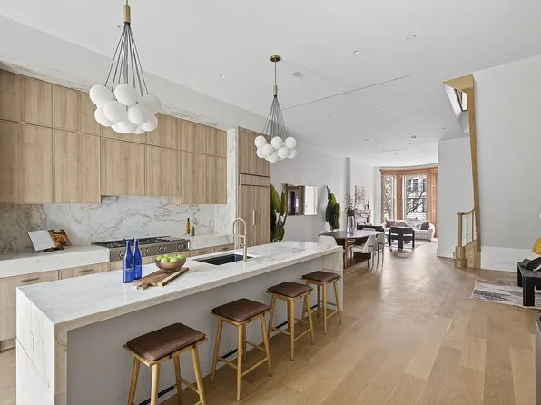 228 Lenox Ave, New York, NY 10027