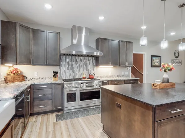 2009 Graceland Way, Greenbrier, TN 37073