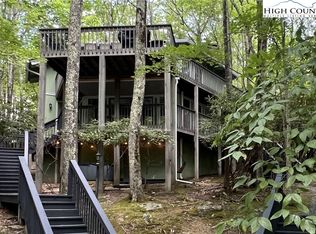 118 Teaberry Trl, Banner Elk, NC 28604