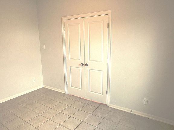 5th image of 14302 Beach Pine Trl