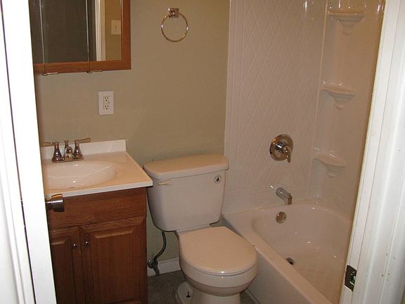 4th image of 110 Shawnee Ln