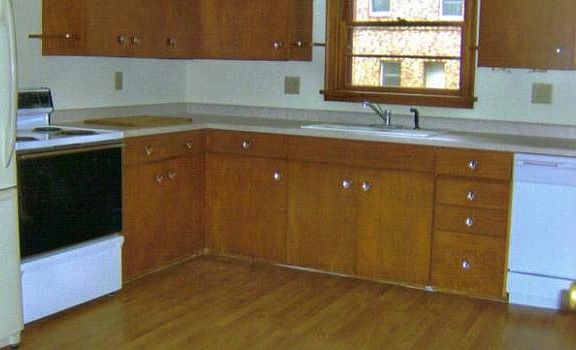 lower kitchen with dishwasher