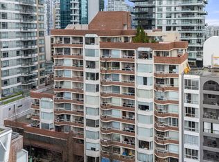 1330 Hornby St #307, Vancouver, BC V6Z 1W5