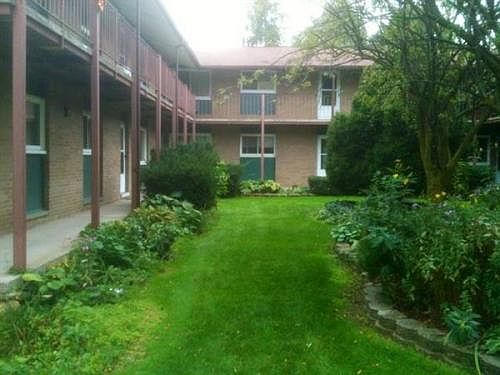 2nd image of 16235 Belmont Ave APT 10