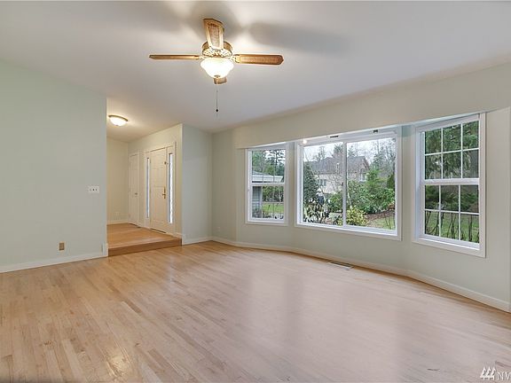 4th image of 5701 S 320th St