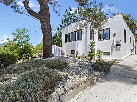 5th image of 1118 El Paso Dr