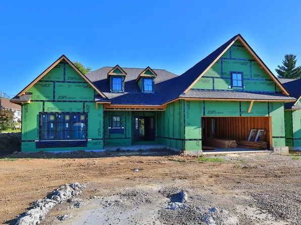 9694 Park Manor Blvd, Blue Ash, OH 45242