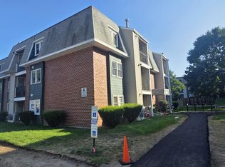 302 Knights Bridge Dr #302, Nashua, NH 03063