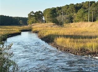 25 Canal Rd, Hampton, VA 23664