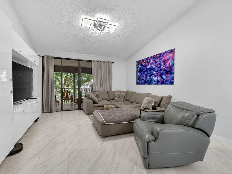 7563 Glendevon Ln #1306 — Photo 13