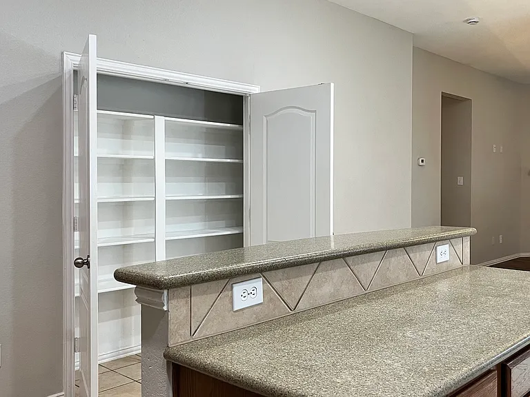 2109 Michelle Creek Dr — Photo 31