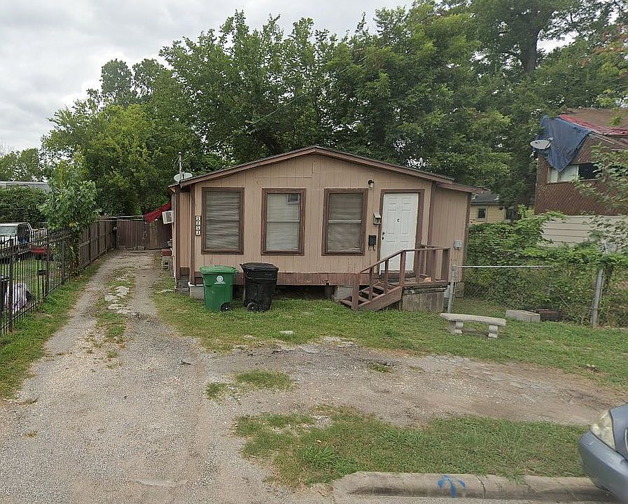 1st image of 1213 Boswell St