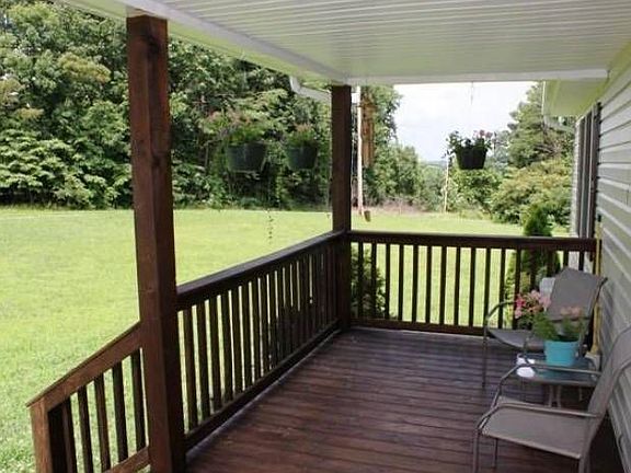 COVERED FRONT DECK