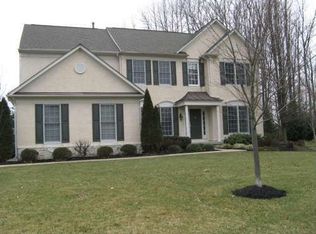 4 John Beal Dr, Garnet Valley, PA 19060