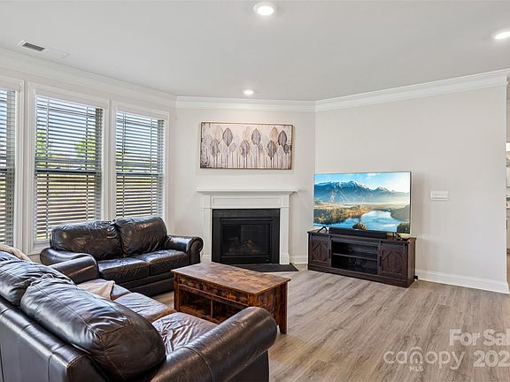 4th image of 160 Saidin Ln