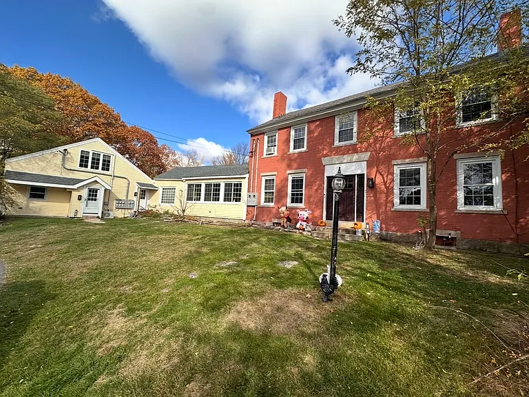 131 West Rd — Photo 12