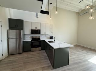 1455 Maple Ave #205, Evanston, IL 60201