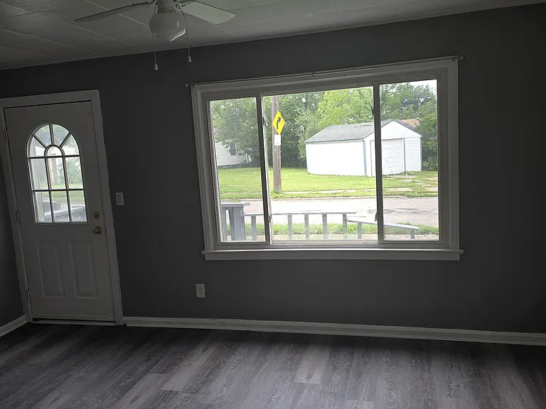 13313 Thornhope Rd — Photo 2