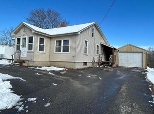 22 Kennebec St, Fairfield, ME 04937