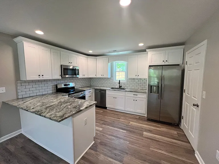 703 Bibb St NE — Photo 11