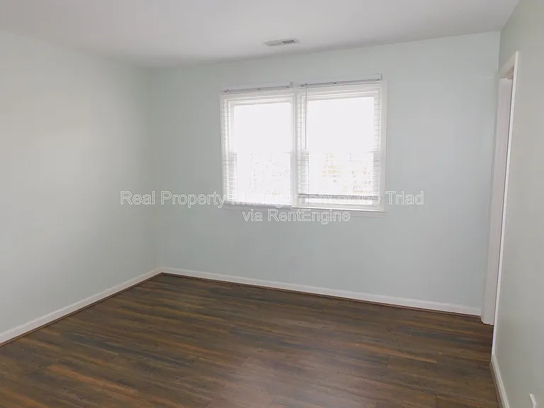 2828 Windy Xing — Photo 10