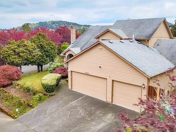 3rd image of 3600 SW Brittany Dr