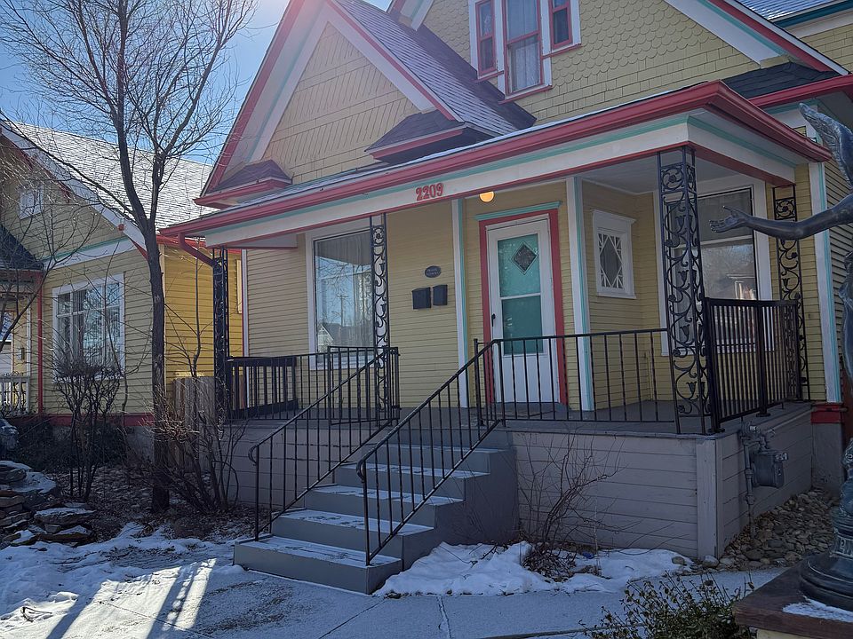 Unique, Spacious ~ Pristine Condition!