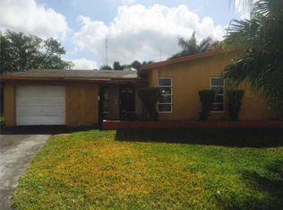 6508 Coconut Dr, Miramar, FL 33023