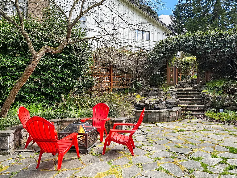 8240 SE 61st St — Photo 37