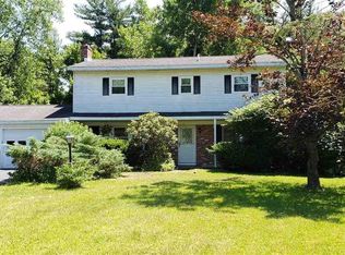 16 North Rdg, Ballston Lake, NY 12019