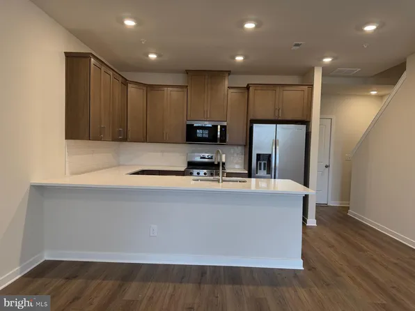 777 Platinum Dr, Phoenixville, PA 19460