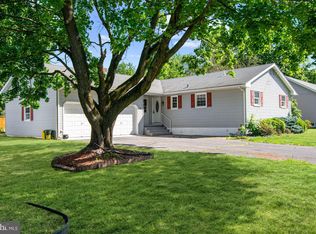 505 Mercer St, Hamilton, NJ 08690