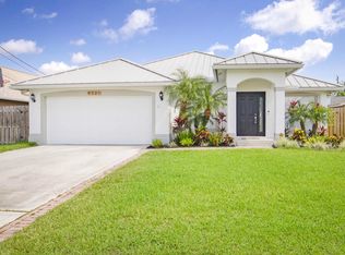 6221 Lucerne St, Jupiter, FL 33458