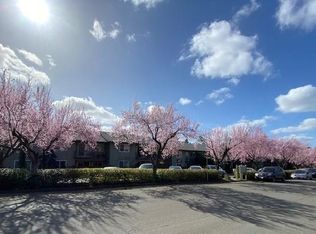 12750 NW Dogwood St APT 5, Portland, OR 97229
