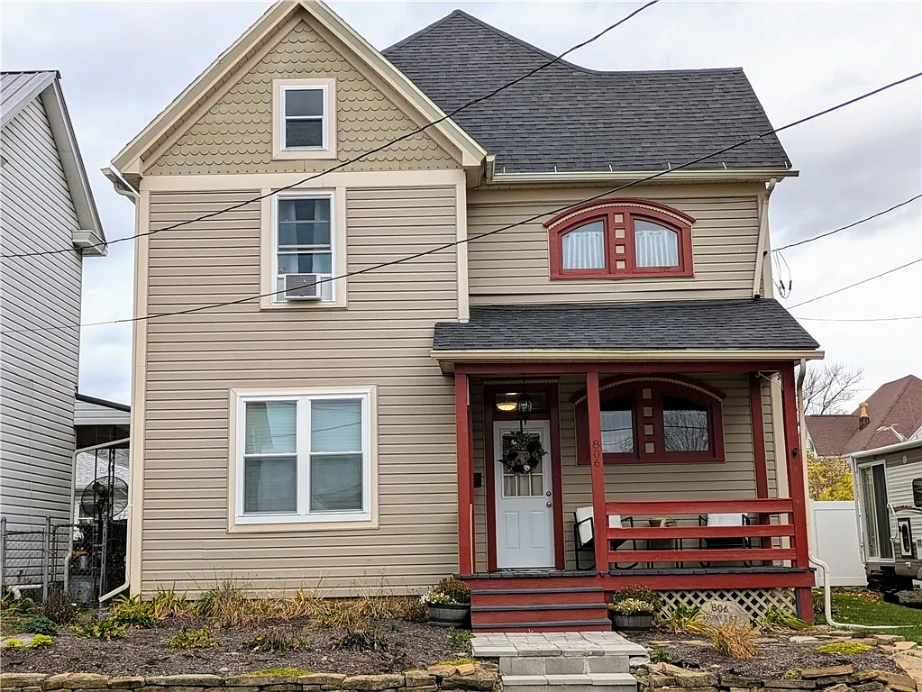 806 Market St photo 1