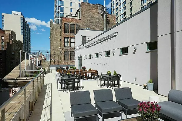 Rented by Douglas Elliman | media 17