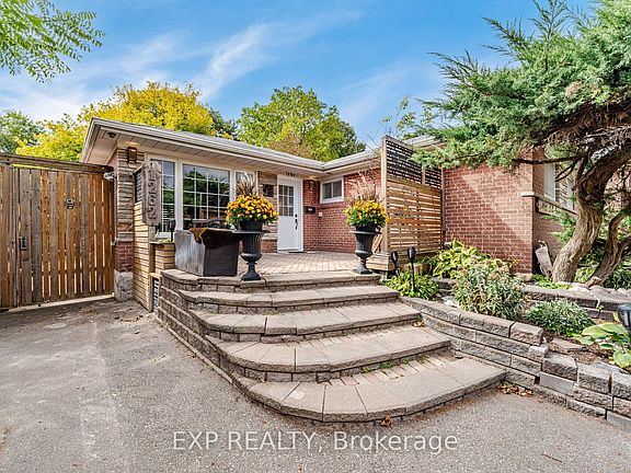 3rd image of 1262 Kelly Rd