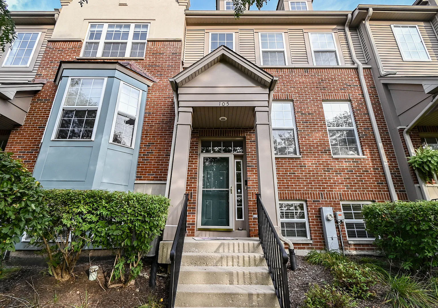 2 bed, 2.5 bath, 1503 sqft, $2,600 — Photo 3