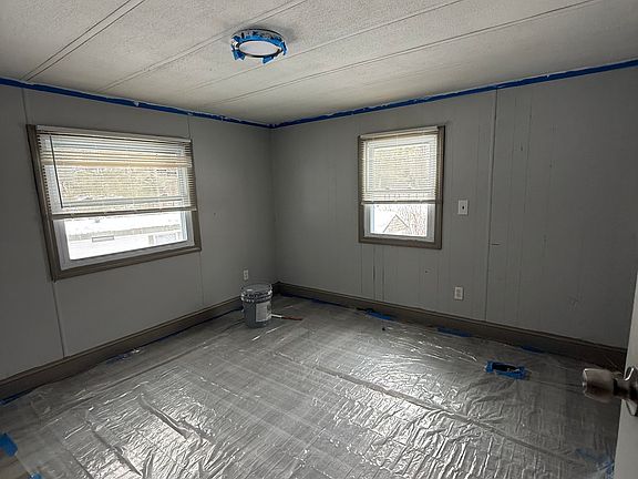 5th image of 1038 Portland Rd APT 7