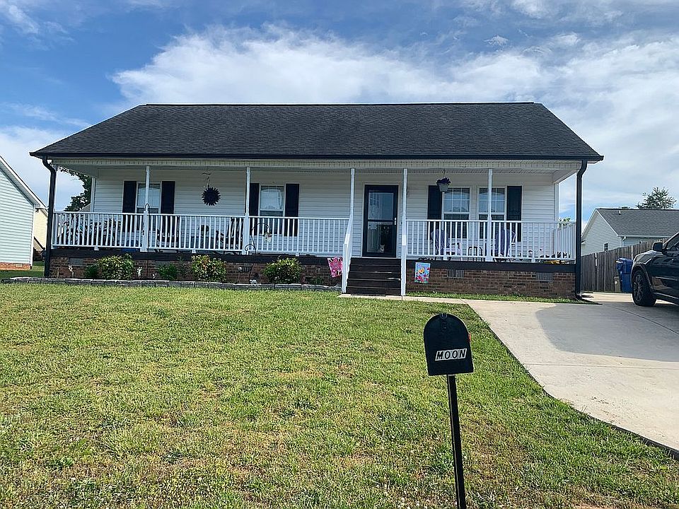 1st image of 813 Jennings Berry Dr