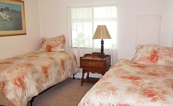 3rd image of 2050 Troon St
